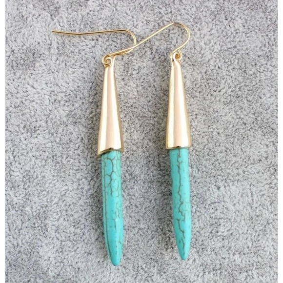 POINTED Spindle Shape Earrings in Silver Alloy and Turquoise - Picture 1 of 4